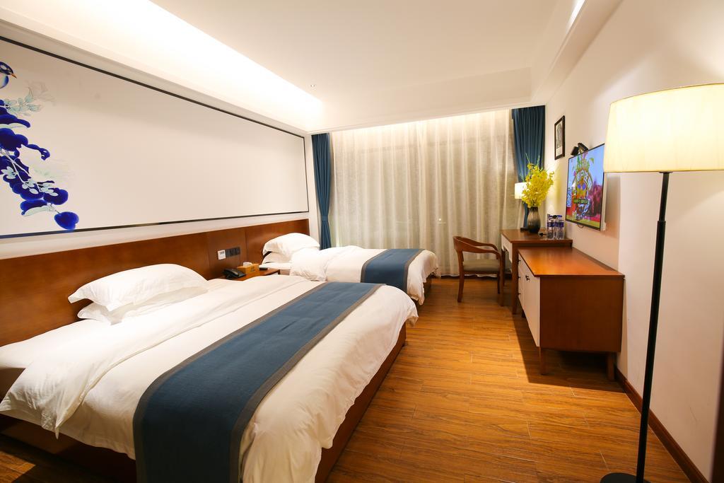All Seasons Lodge Чжанцзяцзе Экстерьер фото