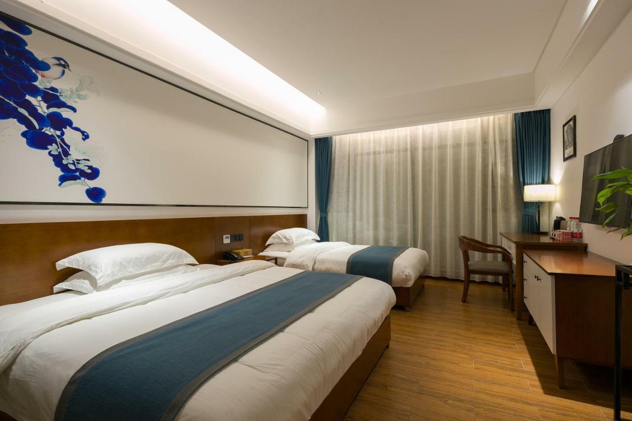 All Seasons Lodge Чжанцзяцзе Экстерьер фото